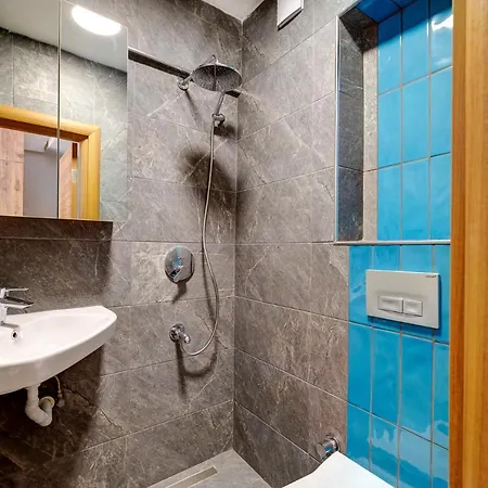 Гостевой дом 2023 Decoration, New Electonics, 50mbps Internet, Modern, Studio, 18m2, Location, 300 M To Bosphorus *